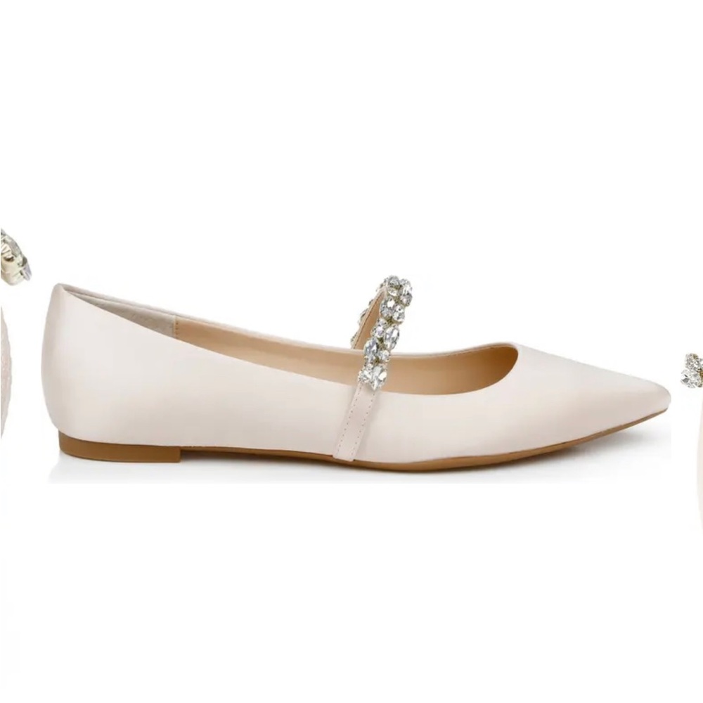 Jewel Badgley Mischka Women's Mary Jane Flat